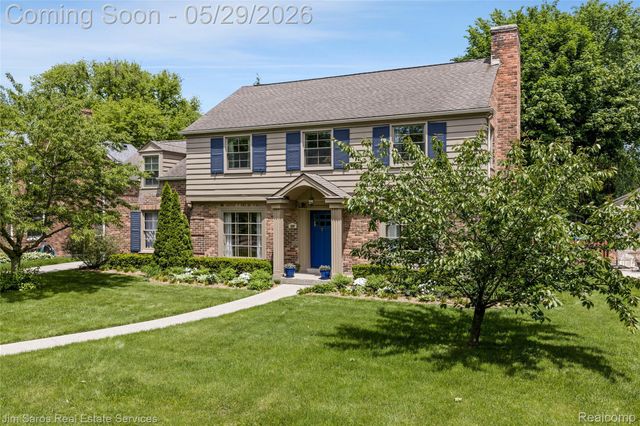820 Westchester Road, Grosse Pointe Park, MI 48230