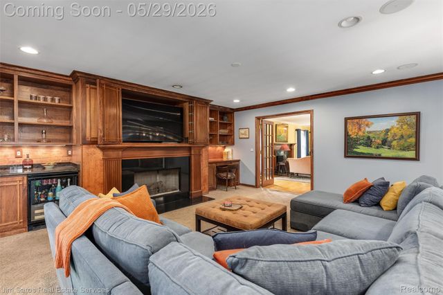 820 Westchester Road, Grosse Pointe Park, MI 48230