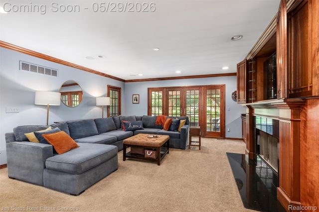 820 Westchester Road, Grosse Pointe Park, MI 48230