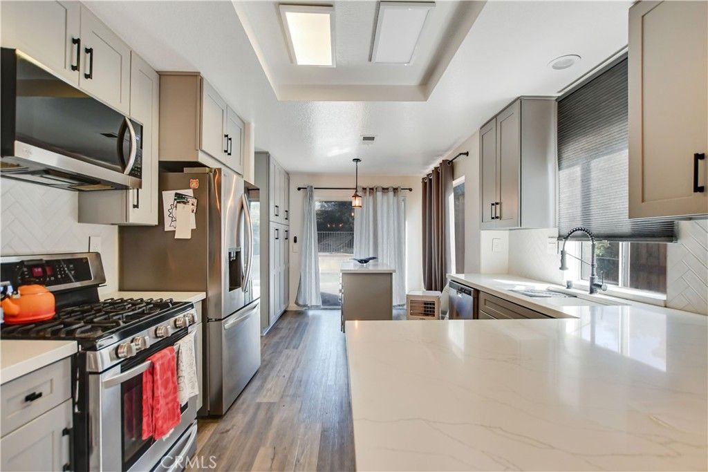 Image 14 of property listing at 39878 Avenida Miguel Oeste, Murrieta, CA 92563