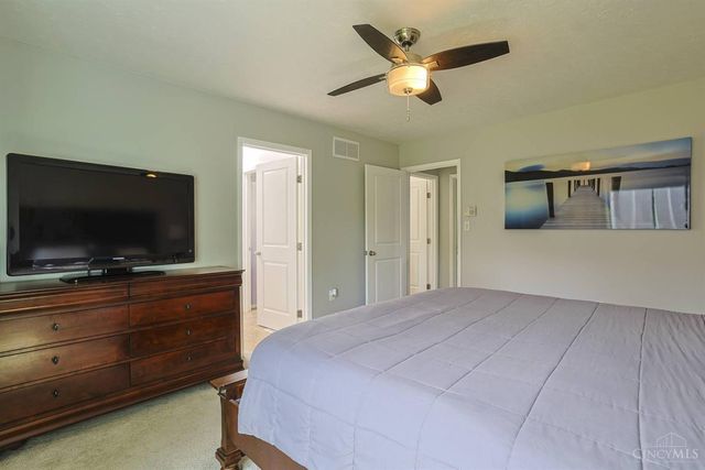 9864 Timbers Drive, Blue Ash, OH 45242
