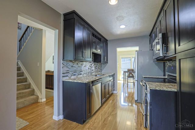 9864 Timbers Drive, Blue Ash, OH 45242