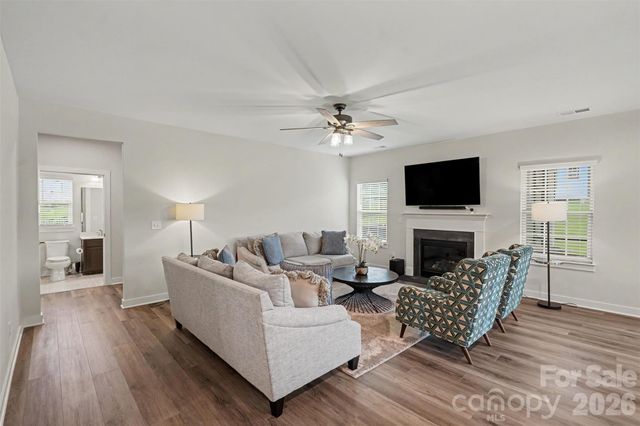 8504 Everwood Avenue, Huntersville, NC 28078