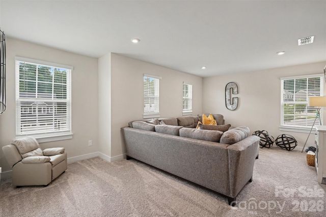 8504 Everwood Avenue, Huntersville, NC 28078
