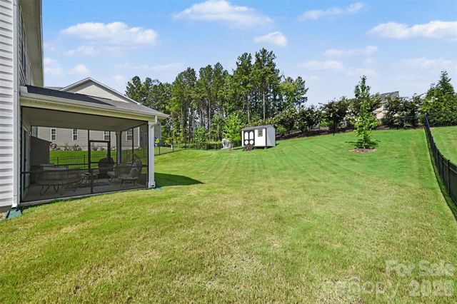 8504 Everwood Avenue, Huntersville, NC 28078