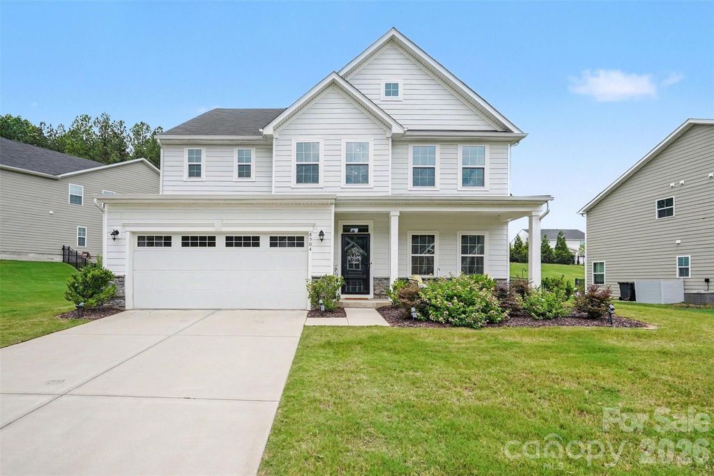 8504 Everwood Avenue, Huntersville, NC 28078
