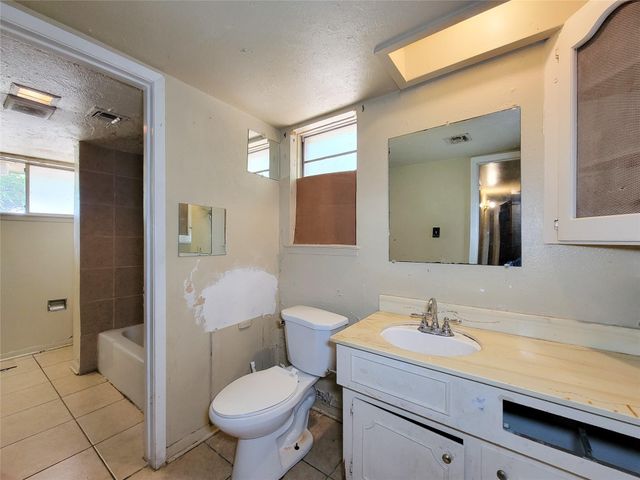 8618 Iron Liege Court, Houston, TX 77088