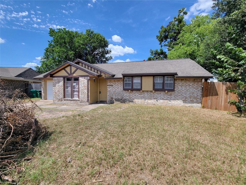 8618 Iron Liege Court, Houston, TX 77088