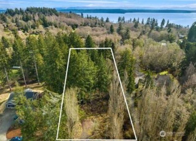 16330 93rd Avenue SW, Vashon, WA 98070