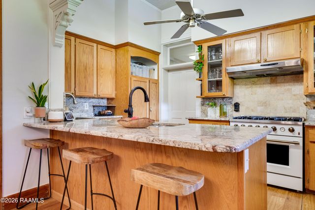 4961 Verot School Road, Youngsville, LA 70592
