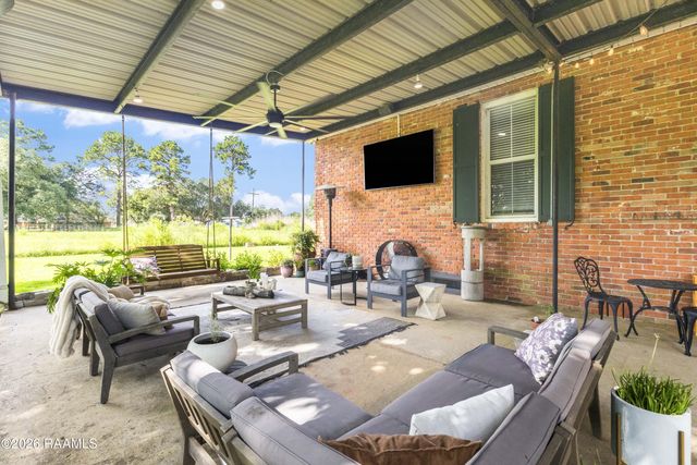 4961 Verot School Road, Youngsville, LA 70592
