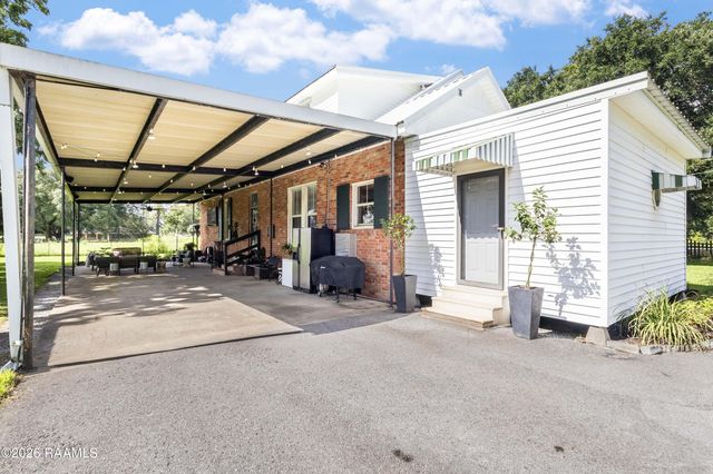 4961 Verot School Road, Youngsville, LA 70592