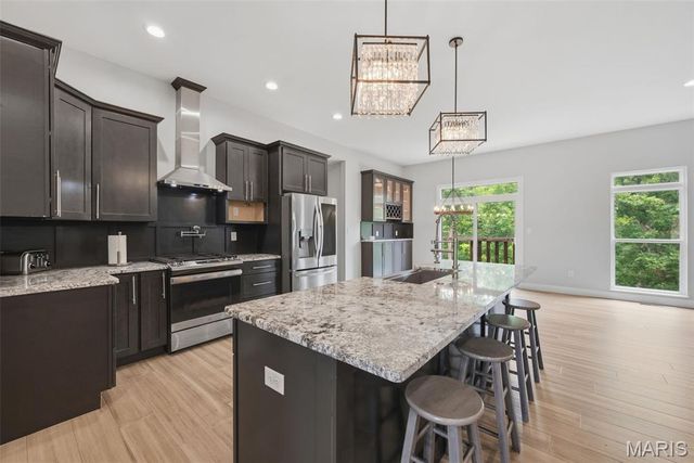 222 Redmond Pines Drive, Wentzville, MO 63385