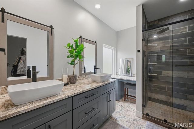 222 Redmond Pines Drive, Wentzville, MO 63385