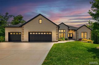 222 Redmond Pines Drive, Wentzville, MO 63385