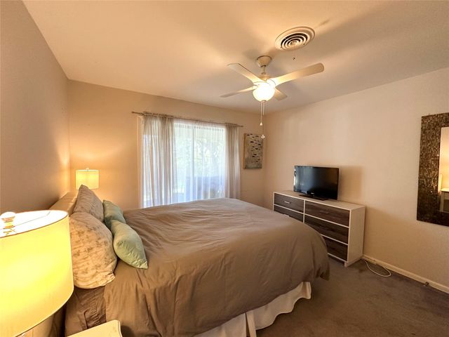 400 Juniper RD, West Lake Hills, TX 78746
