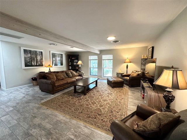 400 Juniper RD, West Lake Hills, TX 78746