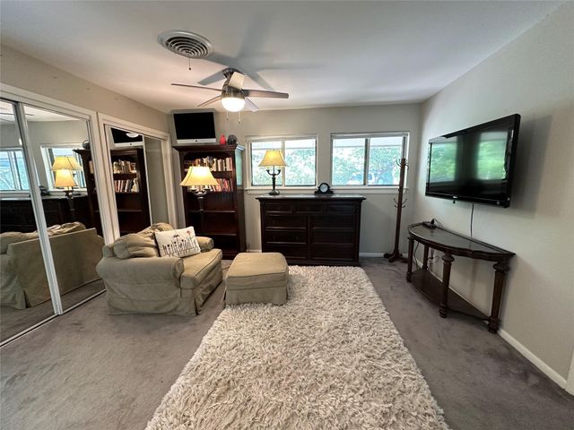 400 Juniper RD, West Lake Hills, TX 78746