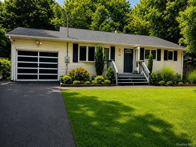 54 Capt Shankey Drive, Garnerville, NY 10923
