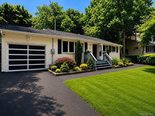 54 Capt Shankey Drive, Garnerville, NY 10923