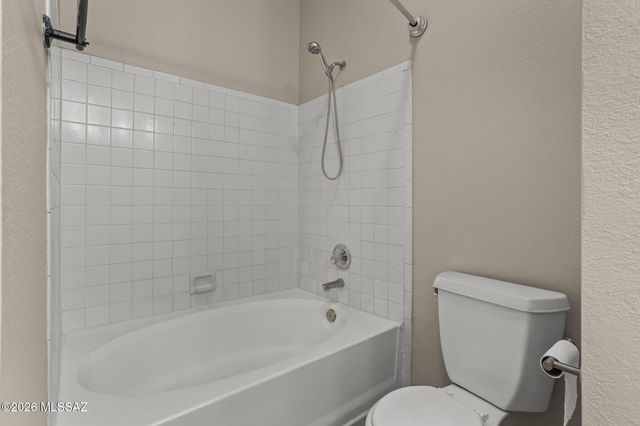 2555 W Brogan Street, Tucson, AZ 85745