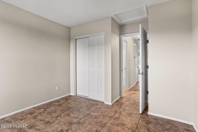 2555 W Brogan Street, Tucson, AZ 85745