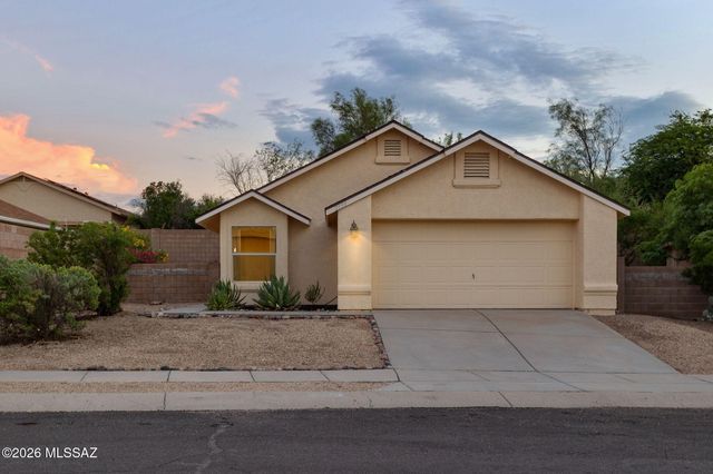 2555 W Brogan Street, Tucson, AZ 85745