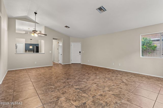 2555 W Brogan Street, Tucson, AZ 85745