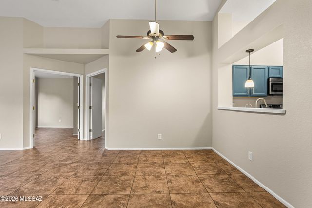 2555 W Brogan Street, Tucson, AZ 85745