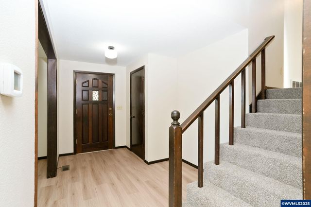 4904 Springhill Dr NW, Albany, OR 97321