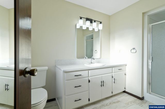 4904 Springhill Dr NW, Albany, OR 97321