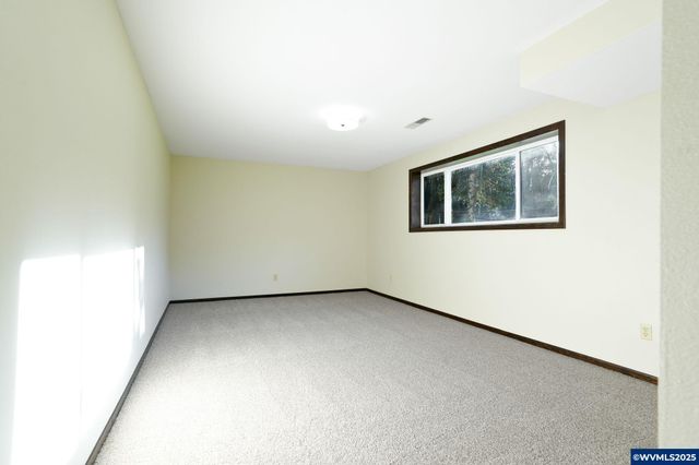 4904 Springhill Dr NW, Albany, OR 97321