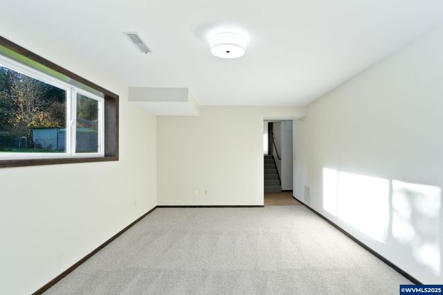 4904 Springhill Dr NW, Albany, OR 97321