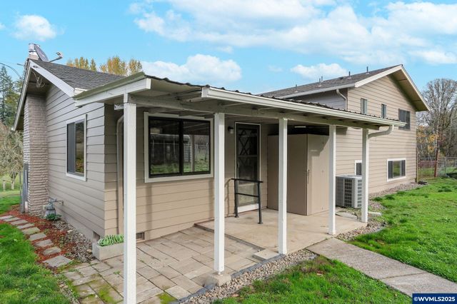 4904 Springhill Dr NW, Albany, OR 97321