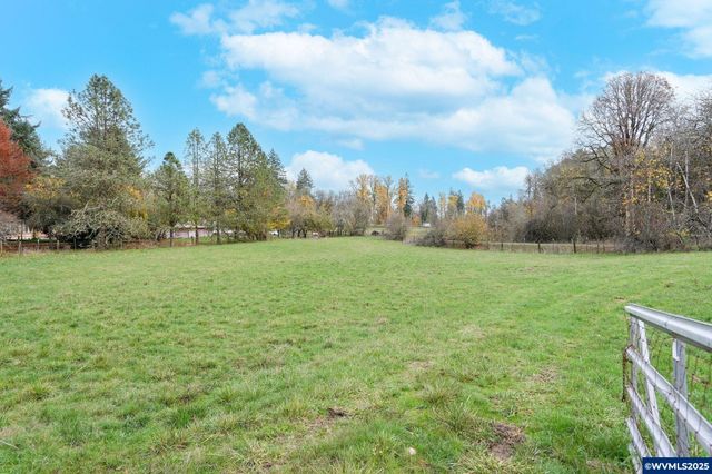 4904 Springhill Dr NW, Albany, OR 97321