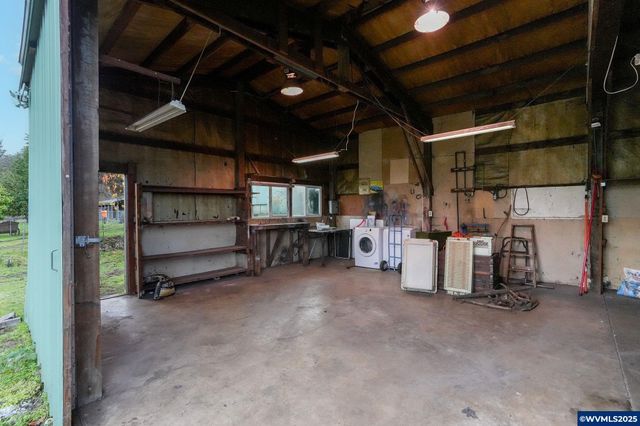 4904 Springhill Dr NW, Albany, OR 97321