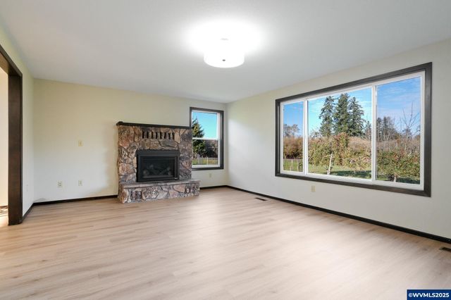 4904 Springhill Dr NW, Albany, OR 97321