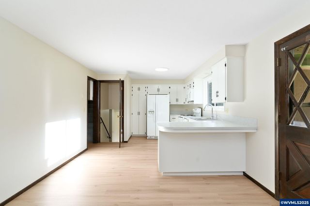 4904 Springhill Dr NW, Albany, OR 97321