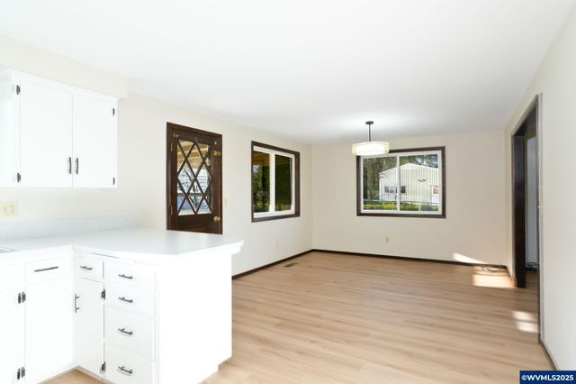 4904 Springhill Dr NW, Albany, OR 97321