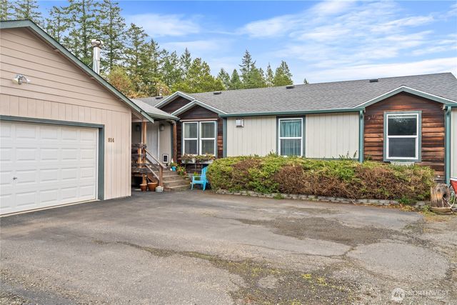 814 Larson Street, Friday Harbor, WA 98250