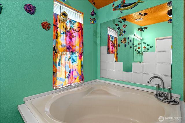 814 Larson Street, Friday Harbor, WA 98250