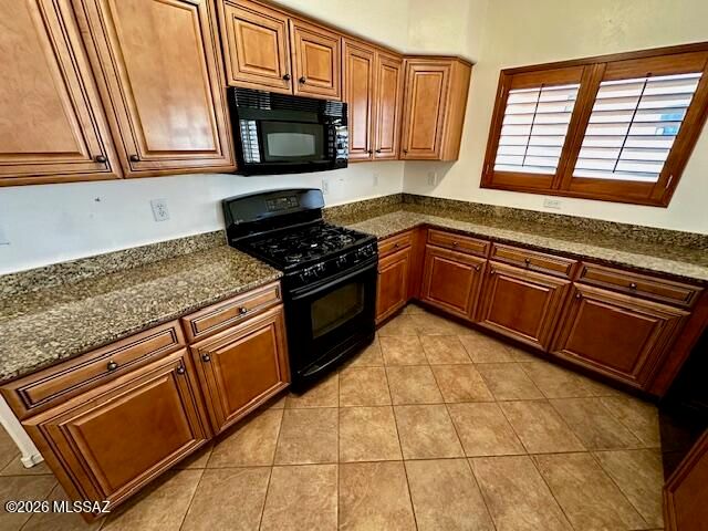 8229 W Zlacket Drive, Tucson, AZ 85757