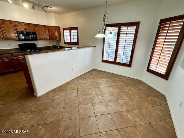 8229 W Zlacket Drive, Tucson, AZ 85757