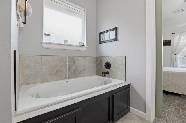 1100 Garrett Farm Road, Newcastle, OK 73065