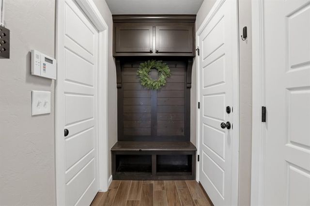 1100 Garrett Farm Road, Newcastle, OK 73065