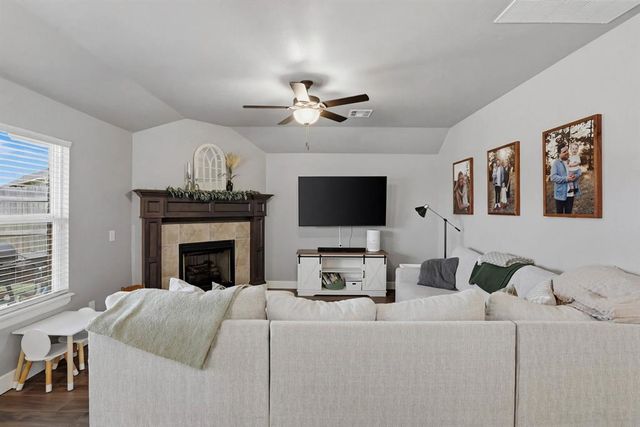 1100 Garrett Farm Road, Newcastle, OK 73065