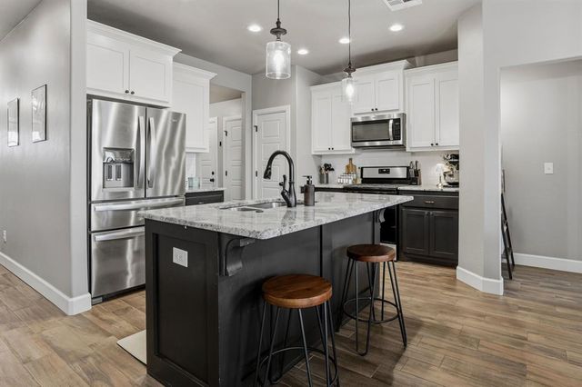 1100 Garrett Farm Road, Newcastle, OK 73065