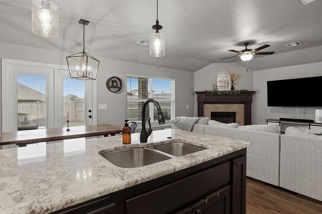 1100 Garrett Farm Road, Newcastle, OK 73065