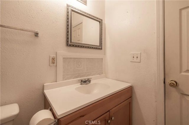 2136 5th Lane, Big Bear City, CA 92314