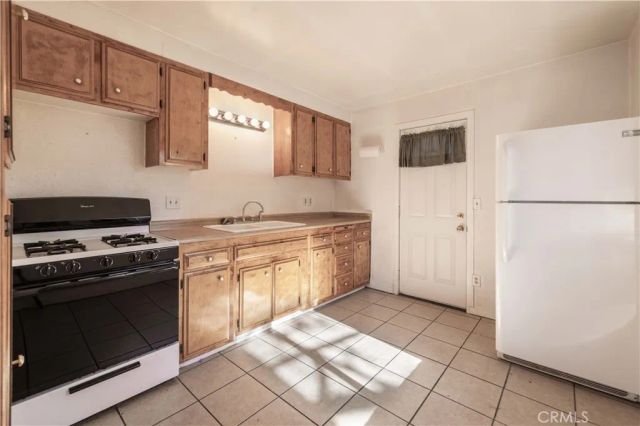 2136 5th Lane, Big Bear City, CA 92314
